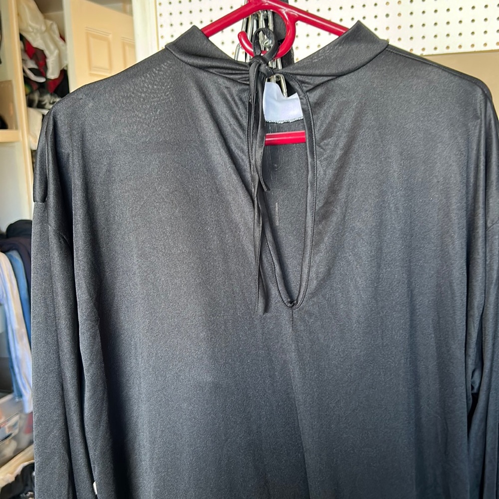 Halloween priest costume for adult will include plastic bag